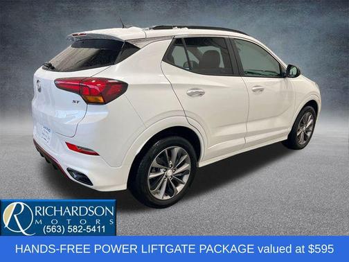 2022 Buick Encore GX Select
