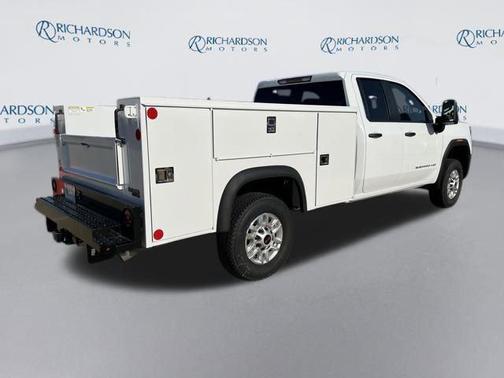 2025 GMC Sierra 2500 Base