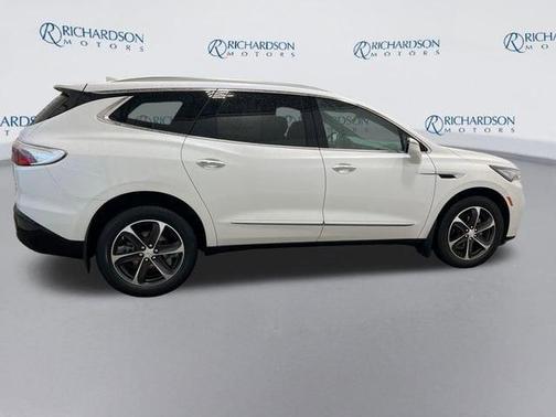 White Frost Tricoat 2022 Buick Enclave AWD Essence