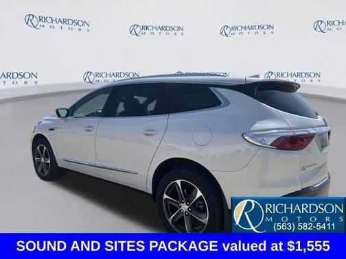 White Frost Tricoat 2022 Buick Enclave AWD Essence