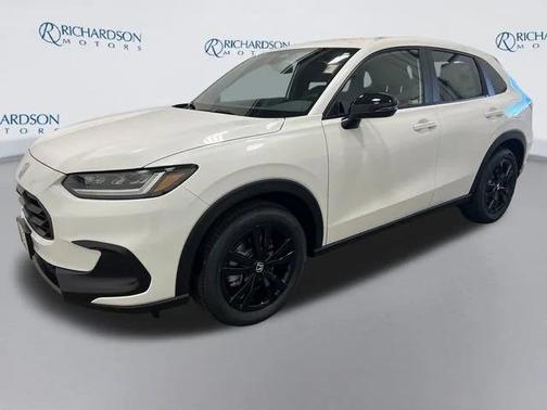 Platinum White Pearl 2026 Honda HR-V AWD Sport