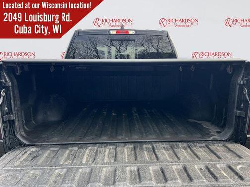 Diamond Black Crystal Pearlcoat 2023 RAM 1500 Rebel