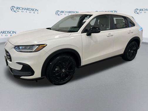 Platinum White Pearl 2026 Honda HR-V AWD Sport