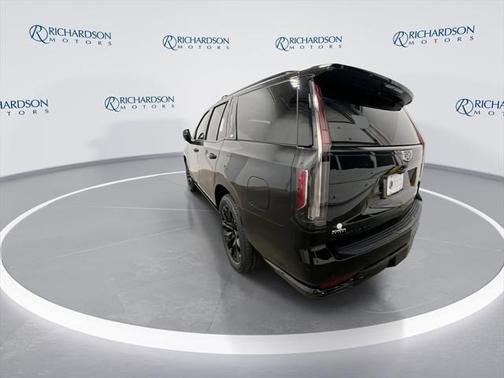 2022 Cadillac Escalade Sport