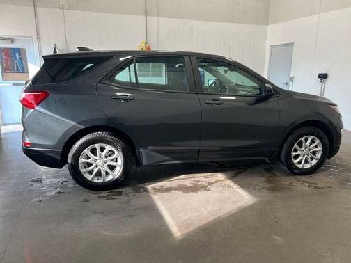 Nightfall Gray Metallic 2021 Chevrolet Equinox LS