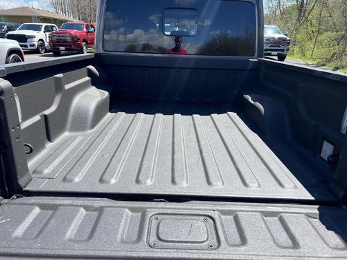 Granite Crystal Metallic Clearcoat 2022 Jeep Gladiator Overland
