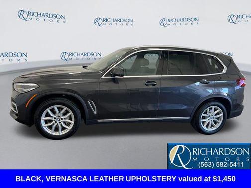 Dark Graphite Metallic 2022 BMW X5 xDrive40i
