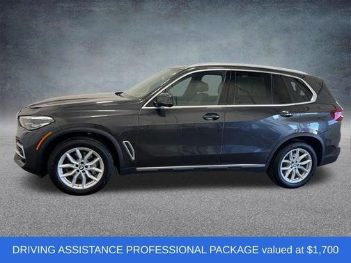 Dark Graphite Metallic 2022 BMW X5 xDrive40i