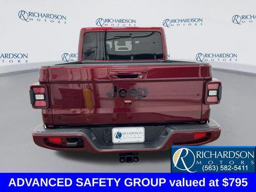 Snazzberry Pearlcoat 2021 Jeep Gladiator Overland