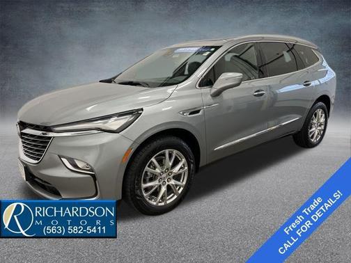 2023 Buick Enclave Premium AWD