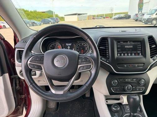 Velvet Red Pearlcoat 2021 Jeep Cherokee Latitude Lux