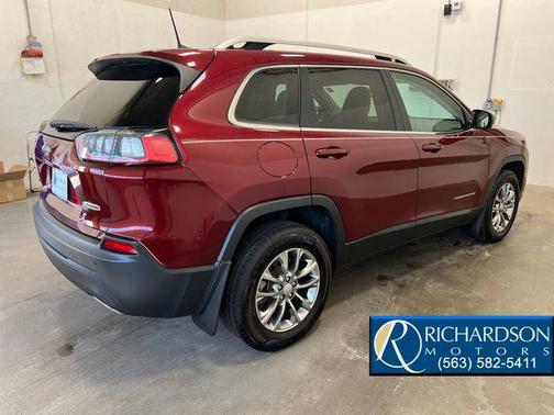 Velvet Red Pearlcoat 2021 Jeep Cherokee Latitude Lux