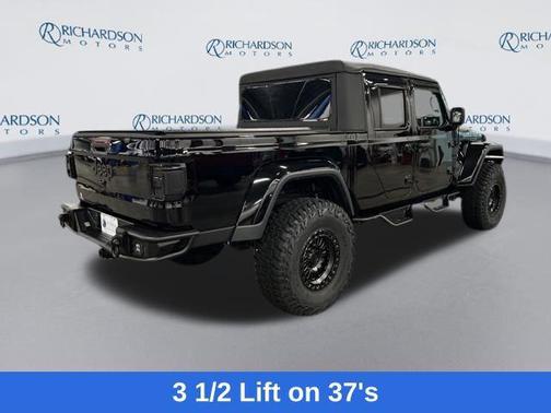 2022 Jeep Gladiator Willys 4x4