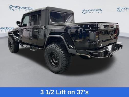 2022 Jeep Gladiator Willys 4x4