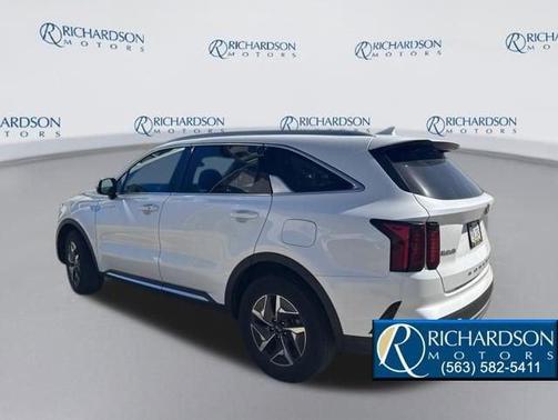 Snow White Pearl 2021 Kia Sorento Hybrid EX