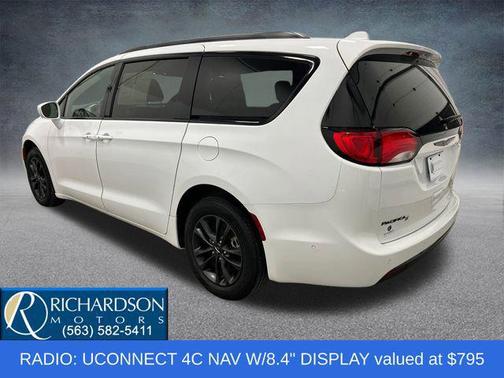 2020 Chrysler Pacifica L