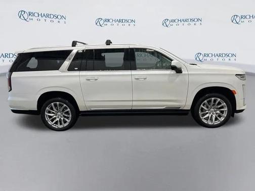 2023 Cadillac Escalade ESV Premium Luxury