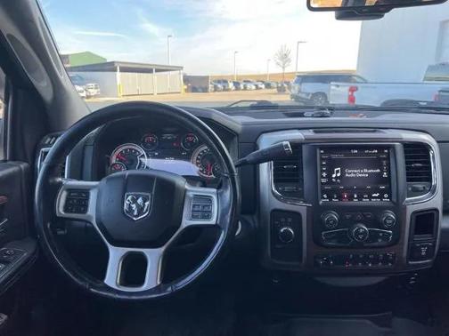 2018 RAM 2500 Laramie Crew Cab 4x4 6'4' Box