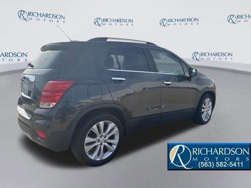 Nightfall Gray Metallic 2018 Chevrolet Trax Premier
