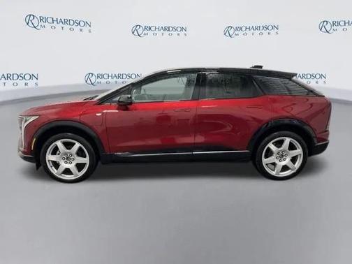 2025 Cadillac OPTIQ Sport 1 AWD