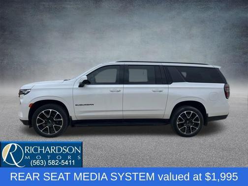 2023 Chevrolet Suburban RST
