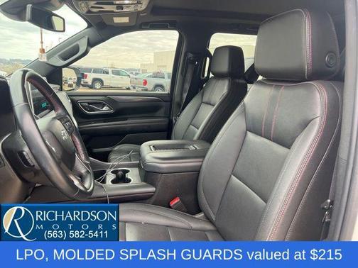 2023 Chevrolet Suburban RST