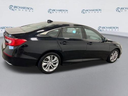 Crystal Black Pearl 2018 Honda Accord LX