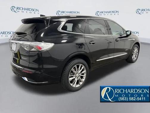 2023 Buick Enclave Avenir AWD