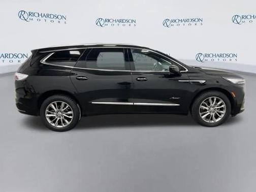 2023 Buick Enclave Avenir AWD