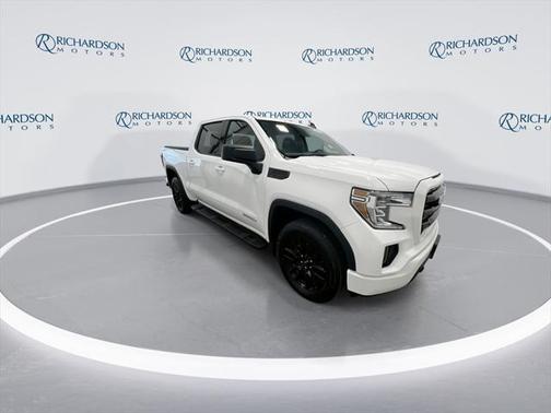 2022 GMC Sierra 1500 Elevation