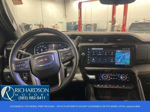 2025 GMC Sierra 2500 AT4