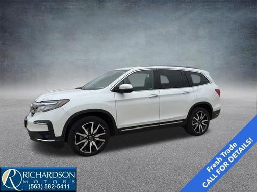 Platinum White Pearl 2022 Honda Pilot AWD Elite