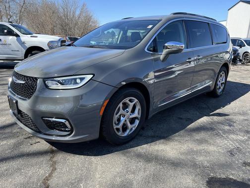 2022 Chrysler Pacifica Limited