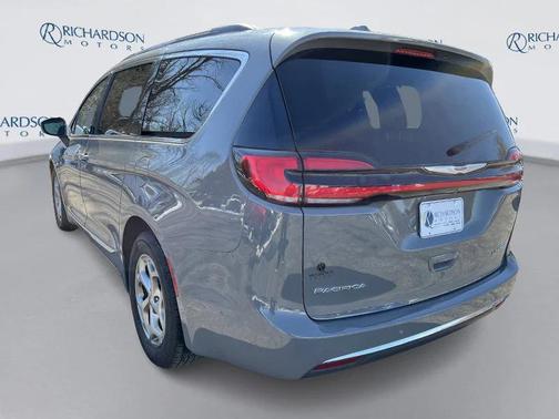 2022 Chrysler Pacifica Limited