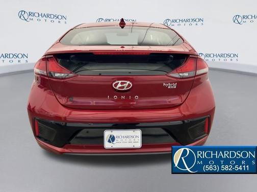 2019 Hyundai IONIQ Hybrid Blue