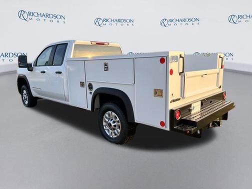 2025 GMC Sierra 2500 Base