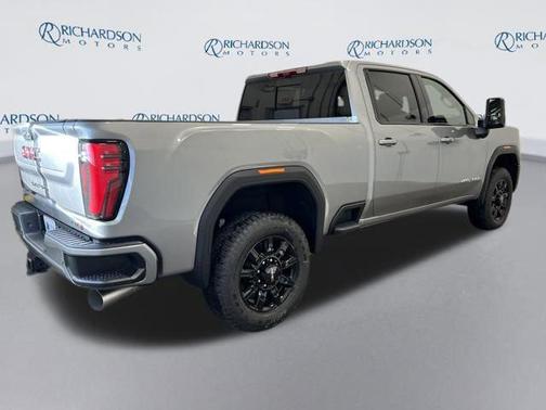 2026 GMC Sierra 2500 AT4