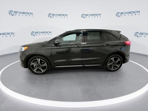 2022 Ford Edge ST