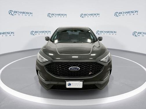 2022 Ford Edge ST