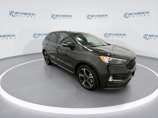 2022 Ford Edge ST
