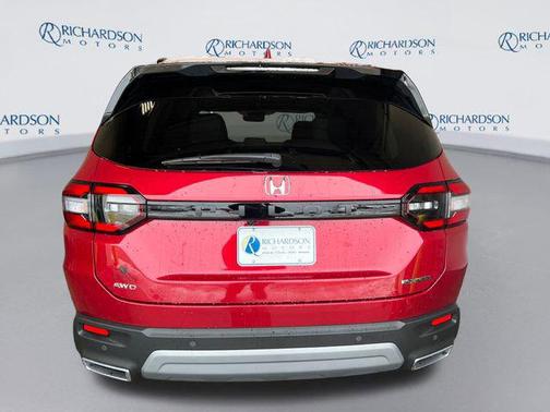 2025 Honda Pilot Touring 8-Passenger