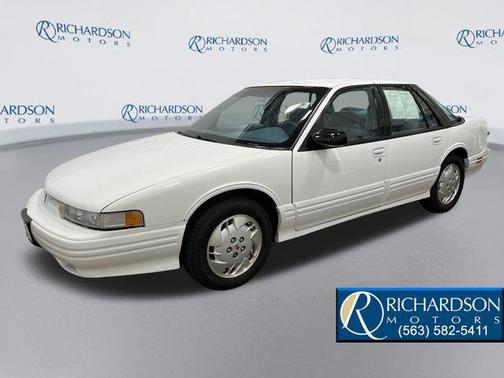 White 1995 Oldsmobile Cutlass Supreme Base