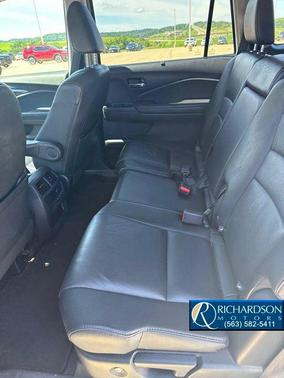 Platinum White Pearl 2022 Honda Pilot AWD Special Edition
