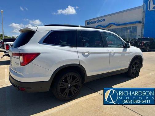 Platinum White Pearl 2022 Honda Pilot AWD Special Edition