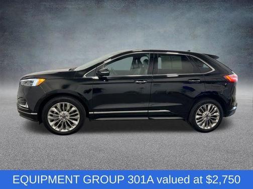 AGATE BLACK METALLIC 2021 Ford Edge Titanium