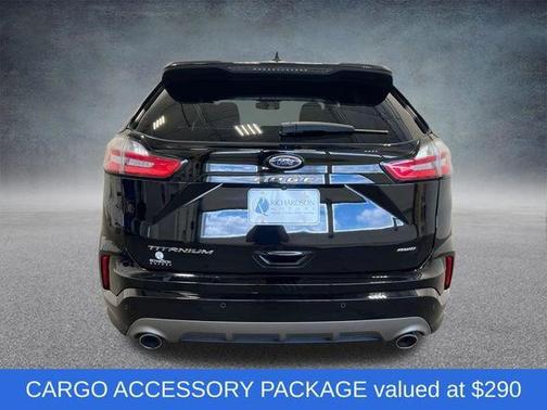 AGATE BLACK METALLIC 2021 Ford Edge Titanium