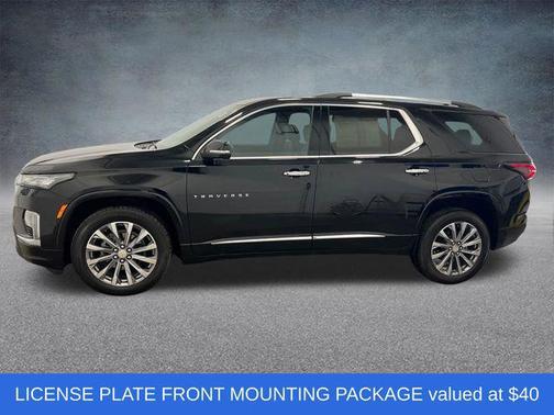 Mosaic Black Metallic 2023 Chevrolet Traverse Premier