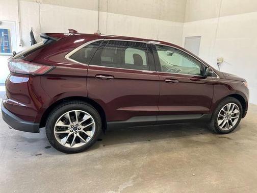 BURGUNDY VELVET MET TINT CC 2017 Ford Edge Titanium