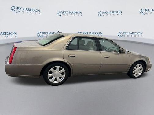 Radiant Bronze 2007 Cadillac DTS V8
