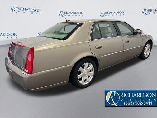 Radiant Bronze 2007 Cadillac DTS V8